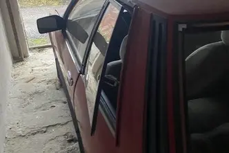 Ford Taunus, 2.0, 66 kW, bensiin, automaat, tagavedu