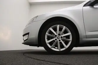 Škoda Octavia, 1.2, 77 kW, bensiin, manuaal, esivedu