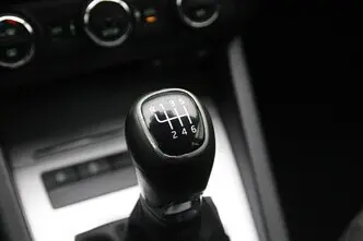 Škoda Octavia, 1.2, 77 kW, bensiin, manuaal, esivedu