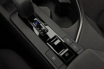 Toyota C-HR, 1.8, 72 kW, hübriid, automaat, esivedu