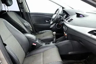 Renault Megane, 1.6, 81 kW, bensiin, manuaal, esivedu