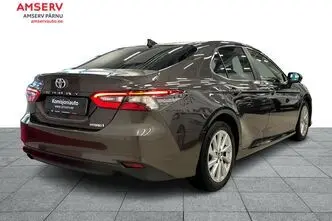 Toyota Camry, 2.5, 131 kW, hybrid, automatic, front-wheel drive