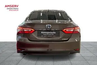 Toyota Camry, 2.5, 131 kW, hybrid, automatic, front-wheel drive