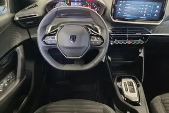 Peugeot 2008, 1.2, 96 kW, petrol, automatic, front-wheel drive