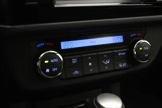 Toyota Corolla, 1.6, 97 kW, petrol, automatic, front-wheel drive