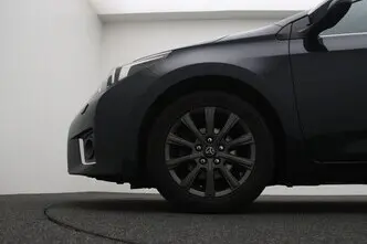 Toyota Corolla, 1.6, 97 kW, petrol, automatic, front-wheel drive