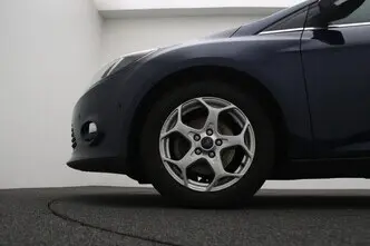 Ford Focus, 1.6, 77 kW, diesel, manual, front-wheel drive