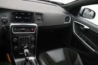 Volvo S60, 1.6, 110 kW, petrol, automatic, front-wheel drive