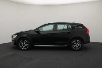 Volvo V60 Cross Country, 2.0, 110 kW, diesel, manual, front-wheel drive
