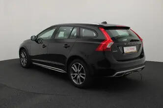 Volvo V60 Cross Country, 2.0, 110 kW, diesel, manual, front-wheel drive