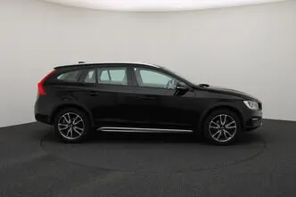 Volvo V60 Cross Country, 2.0, 110 kW, diesel, manual, front-wheel drive