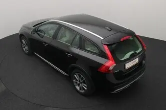 Volvo V60 Cross Country, 2.0, 110 kW, diesel, manual, front-wheel drive