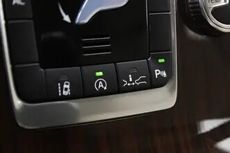 Volvo V60 Cross Country, 2.0, 110 kW, diesel, manual, front-wheel drive