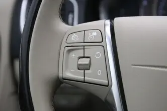 Volvo V60 Cross Country, 2.0, 110 kW, diesel, manual, front-wheel drive