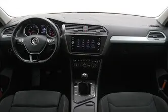 Volkswagen Tiguan, 1.4, 92 kW, petrol, manual, front-wheel drive