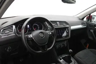 Volkswagen Tiguan, 1.4, 92 kW, petrol, manual, front-wheel drive