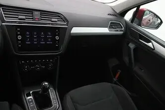 Volkswagen Tiguan, 1.4, 92 kW, petrol, manual, front-wheel drive