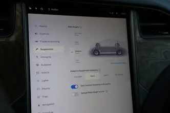 Tesla Model S, 169 kW, electric, four-wheel drive