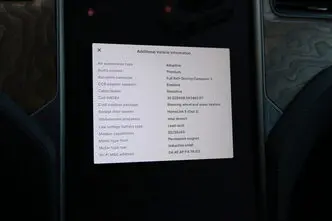 Tesla Model S, 169 kW, electric, four-wheel drive