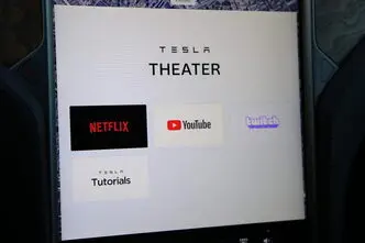 Tesla Model S, 169 kW, electric, four-wheel drive