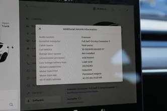 Tesla Model 3, 153 kW, electric, automatic, four-wheel drive