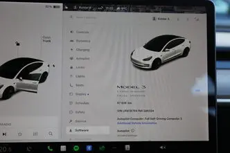 Tesla Model 3, 153 kW, electric, automatic, four-wheel drive