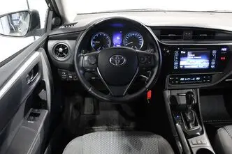 Toyota Corolla, 1.6, 97 kW, бензин, автомат, передний привод