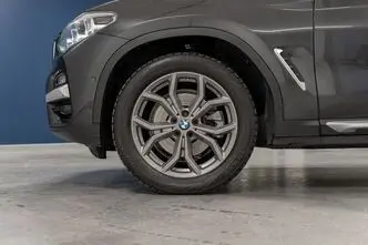 BMW X3, 2.0, 135 kW, бензин, автомат, полный привод