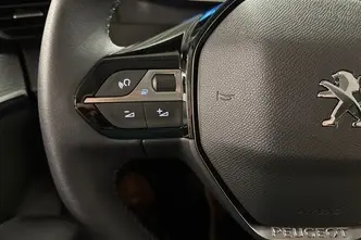 Peugeot 208, электричество, автомат, передний привод