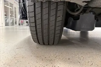 Peugeot 208, электричество, автомат, передний привод