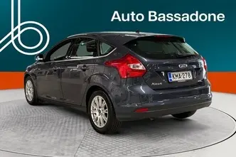 Ford Focus, 1.0, 92 kW, бензин, механическая, передний привод