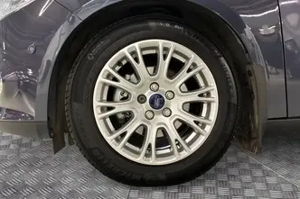 Ford Focus, 1.0, 92 kW, бензин, механическая, передний привод