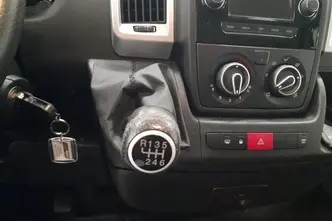 Peugeot Boxer, 2.2, 88 kW, diesel, manual, front-wheel drive