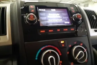 Peugeot Boxer, 2.2, 88 kW, diesel, manual, front-wheel drive