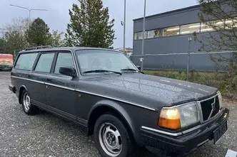 Volvo 240, 2.3, 100 kW, bensiin, manuaal, tagavedu