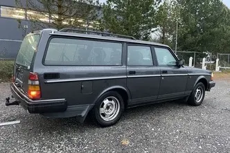 Volvo 240, 2.3, 100 kW, bensiin, manuaal, tagavedu