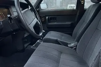 Volvo 240, 2.3, 100 kW, bensiin, manuaal, tagavedu