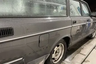 Volvo 240, 2.3, 100 kW, bensiin, manuaal, tagavedu