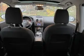 Nissan Qashqai+2, 2.0, 110 kW, diisel, automaat, nelikvedu
