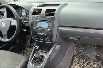 Volkswagen Jetta, 1.6, 75 kW, bensiin, manuaal, esivedu