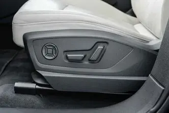 Audi Q8, 300 kW, elekter, automaat, nelikvedu