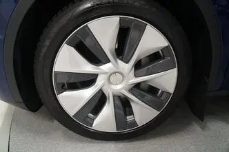 Tesla Model Y, 153 kW, elekter, automaat, nelikvedu