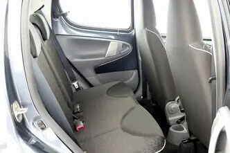 Peugeot 107, 1.0, 50 kW, bensiin, manuaal, esivedu