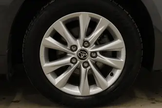 Toyota Corolla, 1.8, 72 kW, hybrid, automatic, front-wheel drive