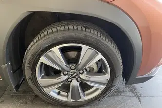 Lexus UX 300, 57 kW, электричество, передний привод