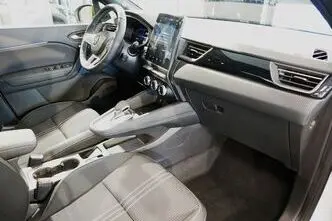 Renault Captur, 1.6, 93 kW, hybrid, automatic, front-wheel drive