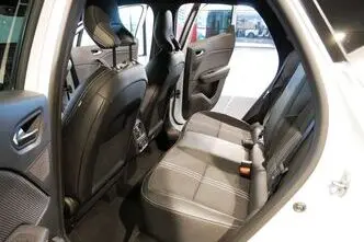 Renault Captur, 1.6, 93 kW, hybrid, automatic, front-wheel drive