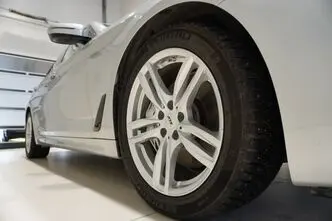 BMW 540, 3.0, 235 kW, дизель, автомат, полный привод