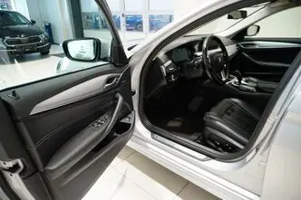 BMW 540, 3.0, 235 kW, дизель, автомат, полный привод