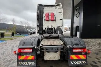 Volvo FH, 12.8, 405 kW, diesel, automatic, rear-wheel drive